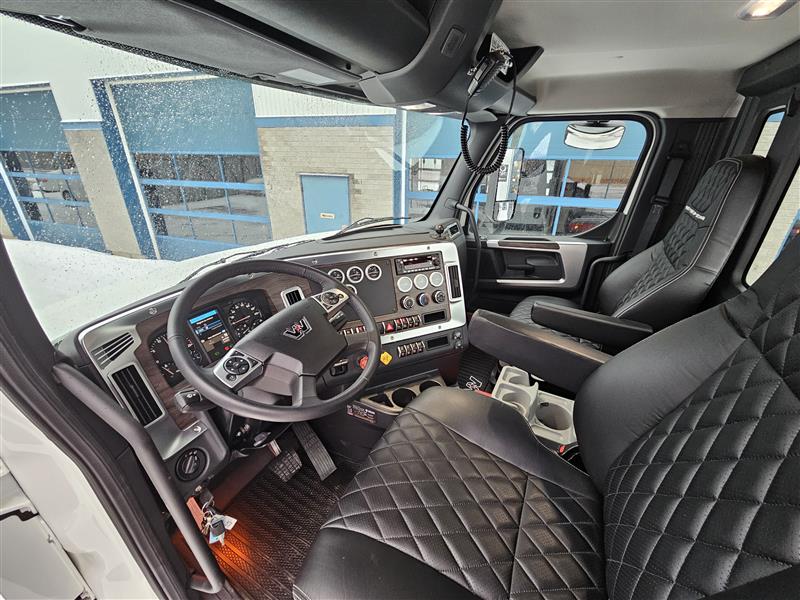 40TDP28 / Western star 47X