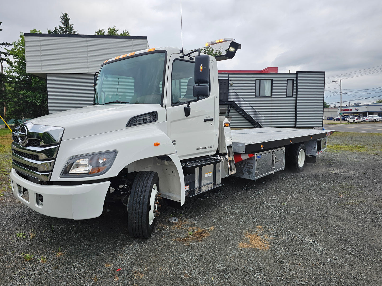 12TDP21 / HINO L6-SINGLE AXLE-AIR SUSP-HYDR BRAKE
