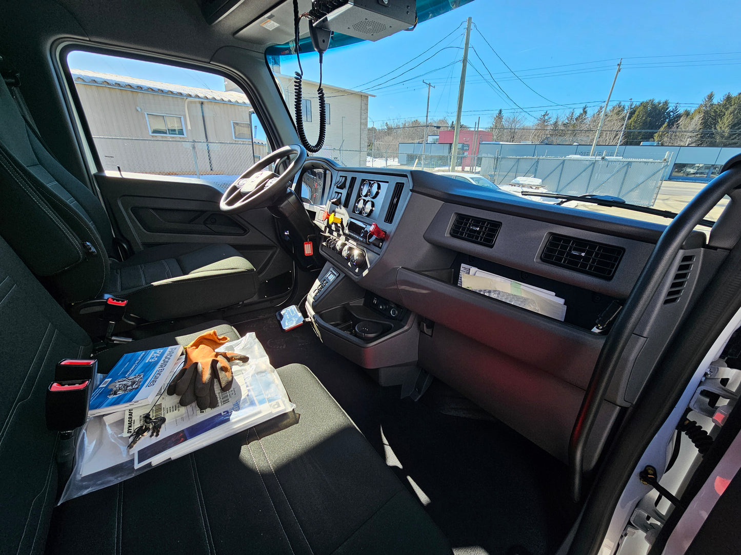 40TDP28 / KENWORTH T-480