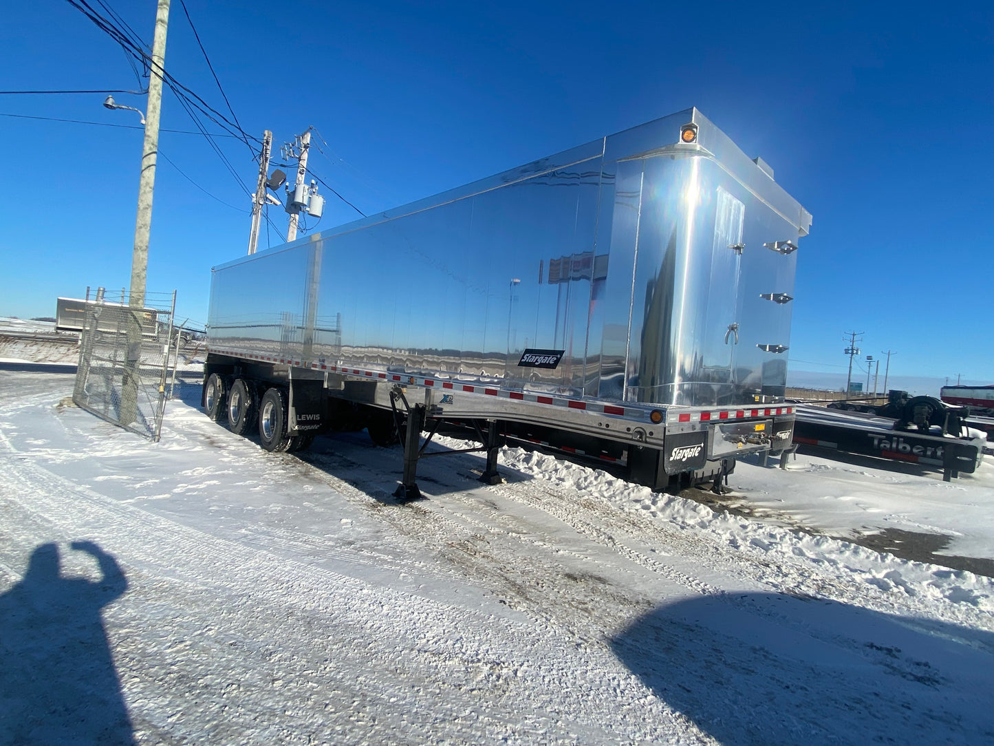 Dompeur aluminium 3 ess.-72'' 2026-SUR COMMANDE