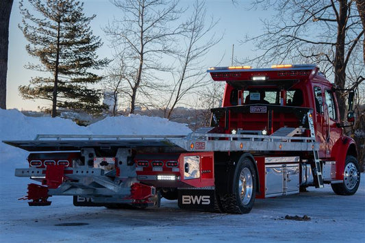 20TDP22/ FREIGHTLINER M2-106